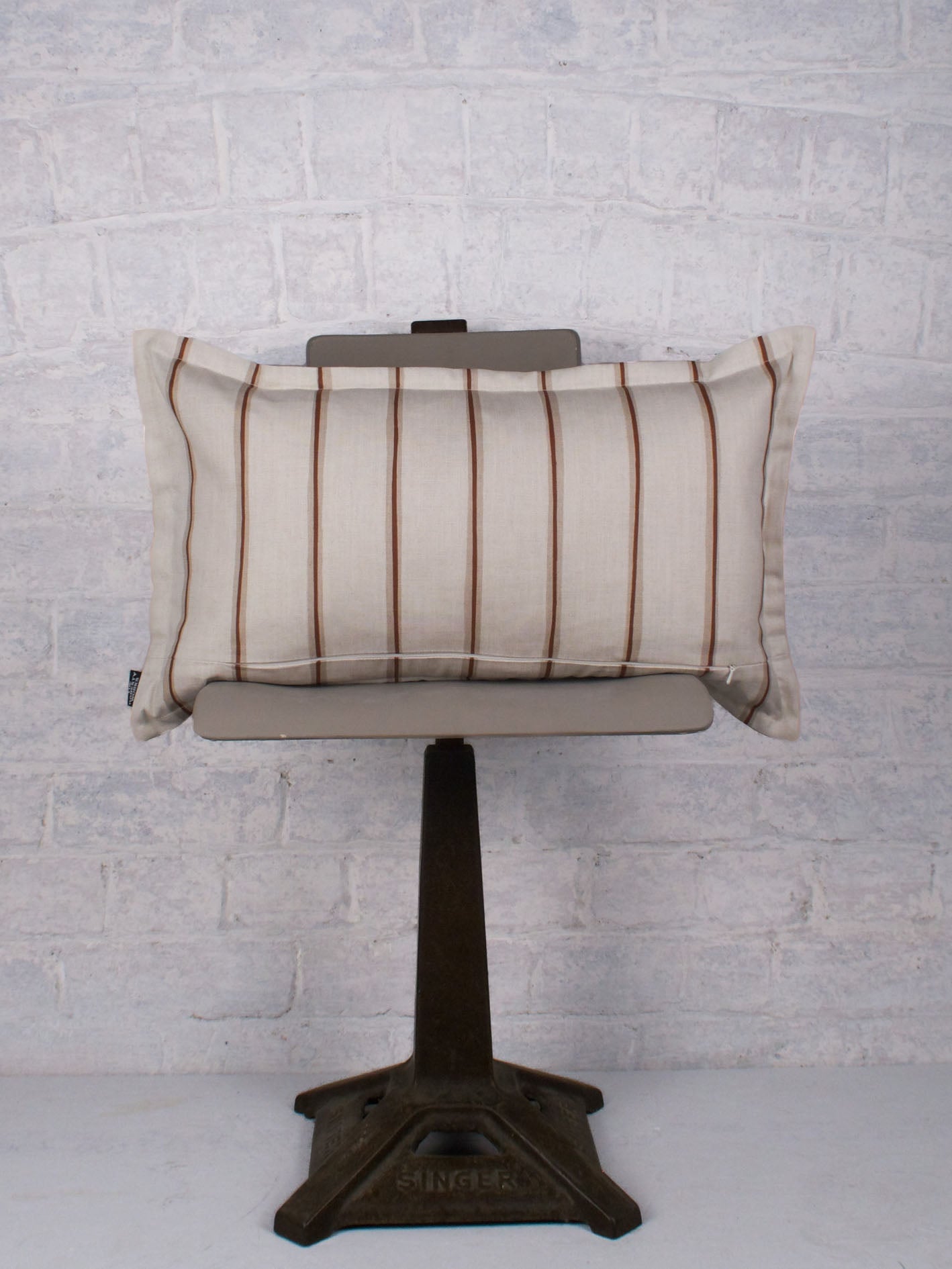 Ayrshire Stripe - Ivory 55cmx32cm