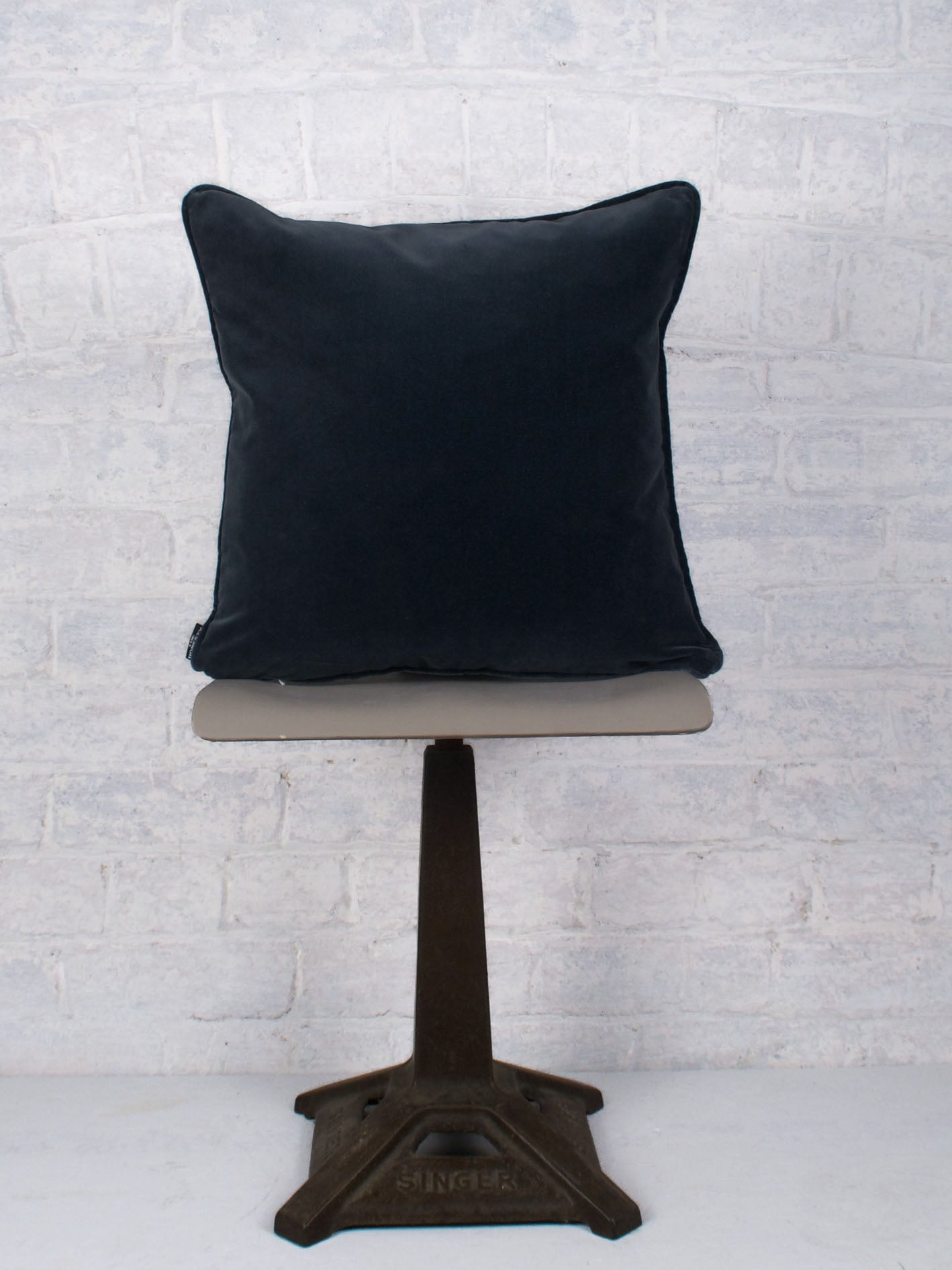 Cairn - Navy 43cmx43cm