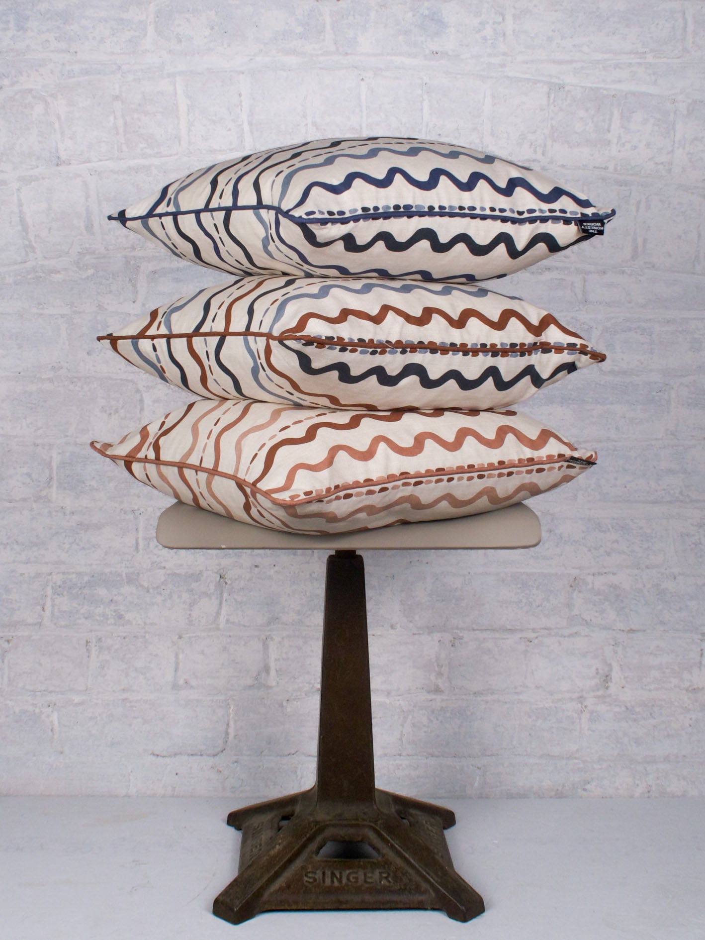Wiggle Stripe - Terracotta 43cmx43cm