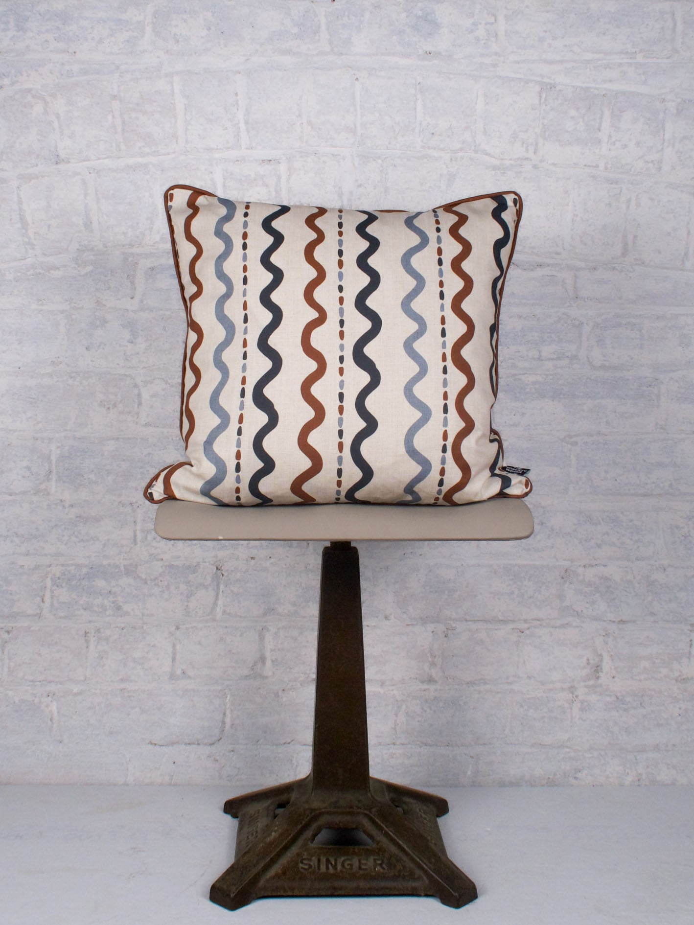 Wiggle Stripe - Rust Blue 43cmx43cm - The Honesty Works